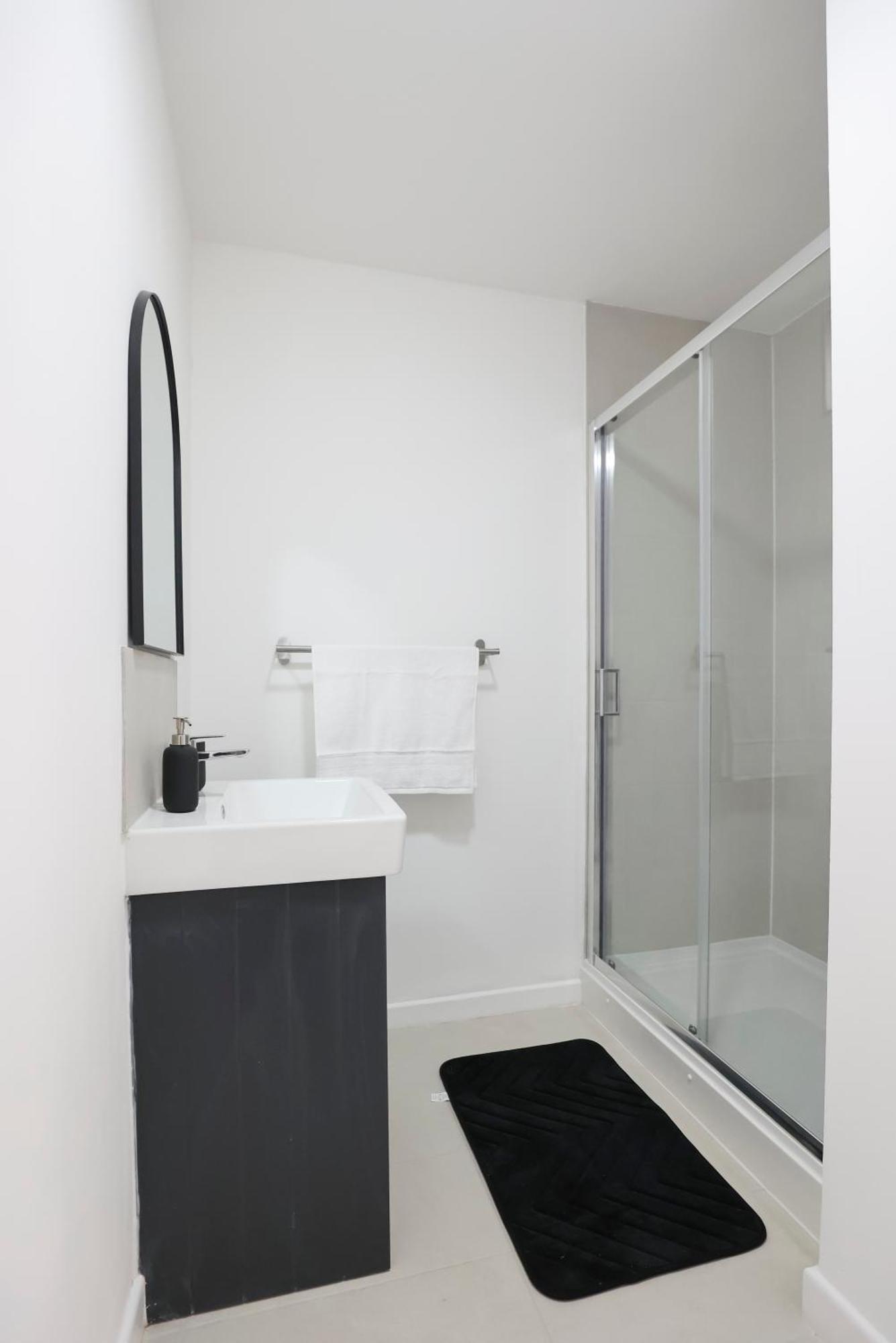 1-bed Apt, Sofa Bed & Kitchen Birmingham